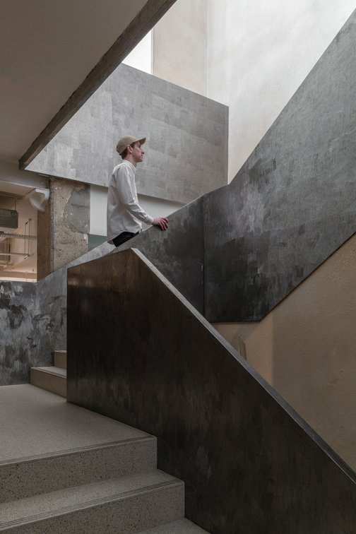 Szczepaniak Teh Solus Showroom Stair