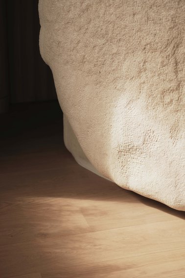 Szczepaniak Teh Chelsea Dental Clinic Desk Detail