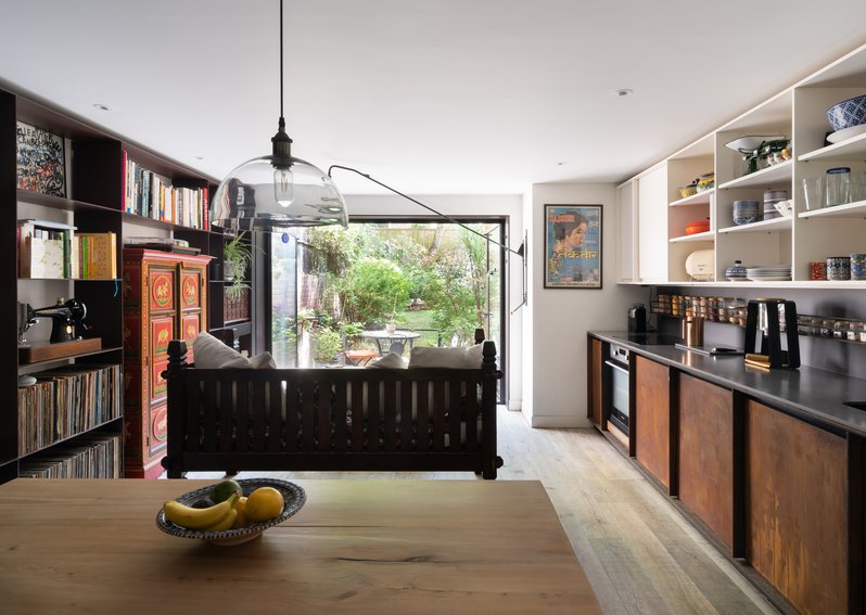 Daniel Avery Photography Bassett Road Images 1